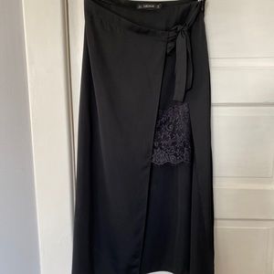 Peekaboo skirt